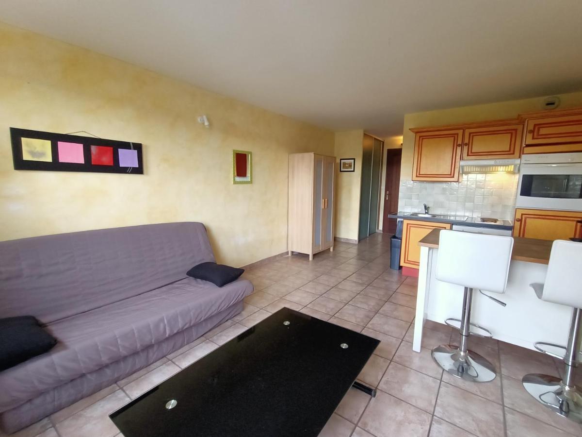 Les Du Apartment *